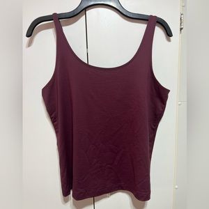 🌸3/$18🌸 Chico’s Cami Size 2 Large Burgundy